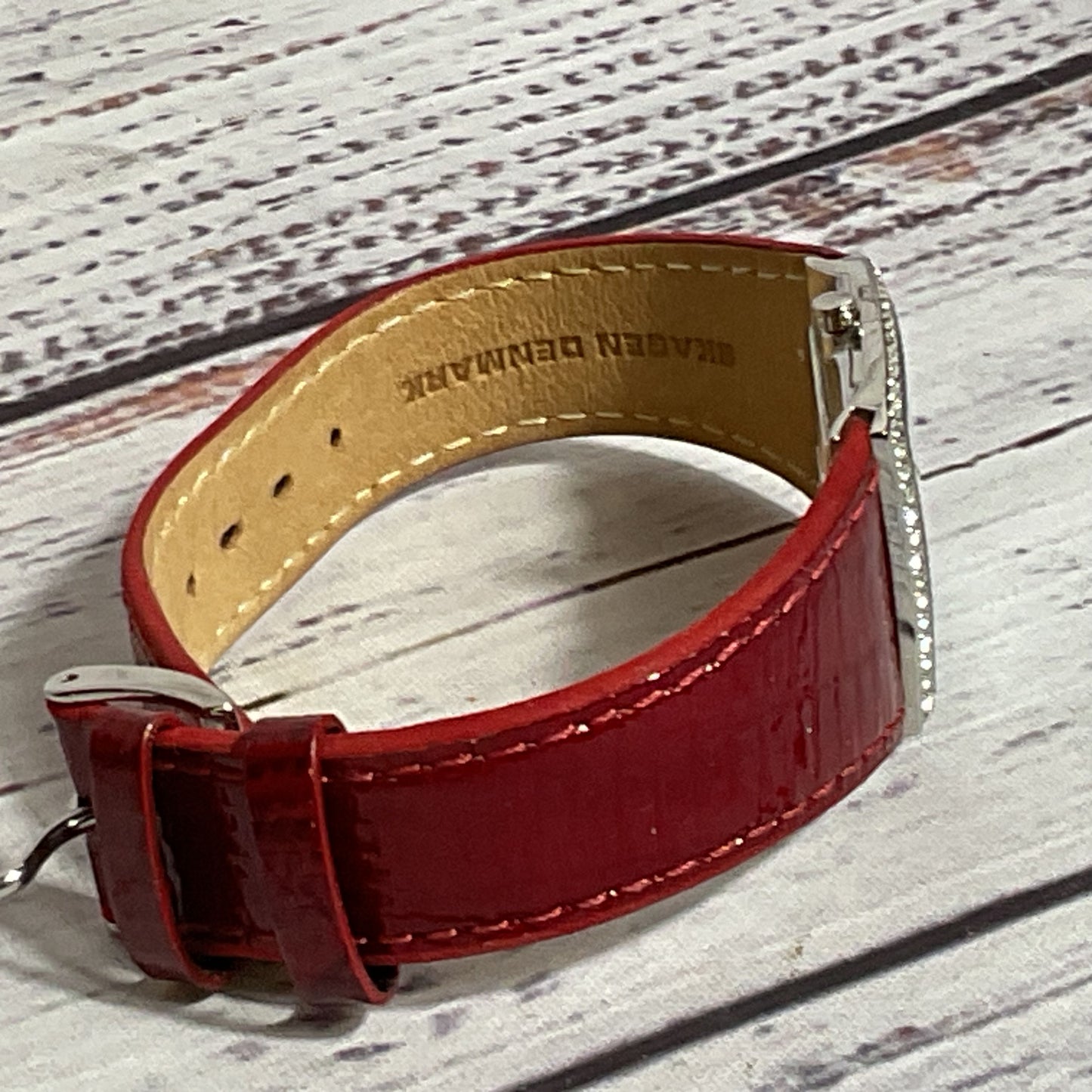 SKAGEN Denmark 384SSLR8A Women's Silver Tone MOP Dial Red Band Watch