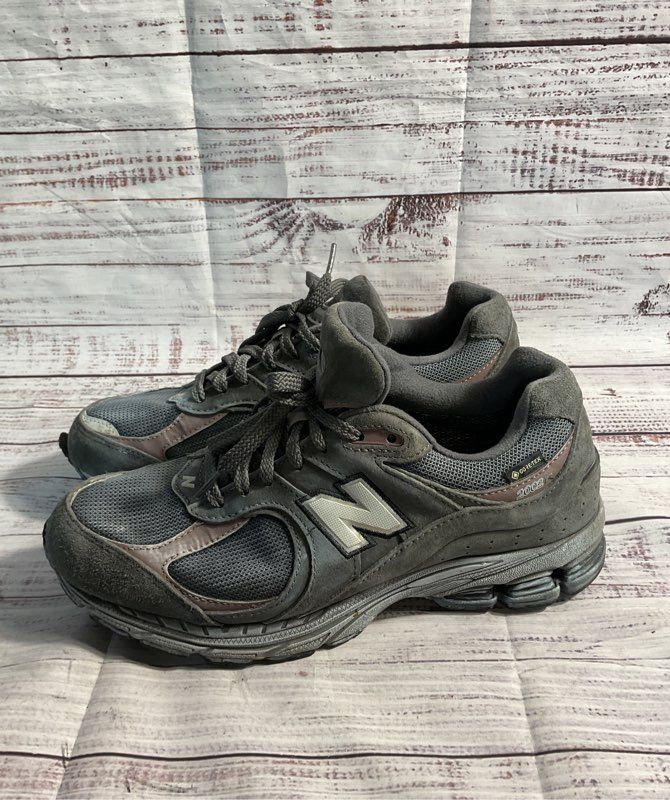 Size 9 - New Balance 2002R GORE-TEX Magnet Mood Indigo