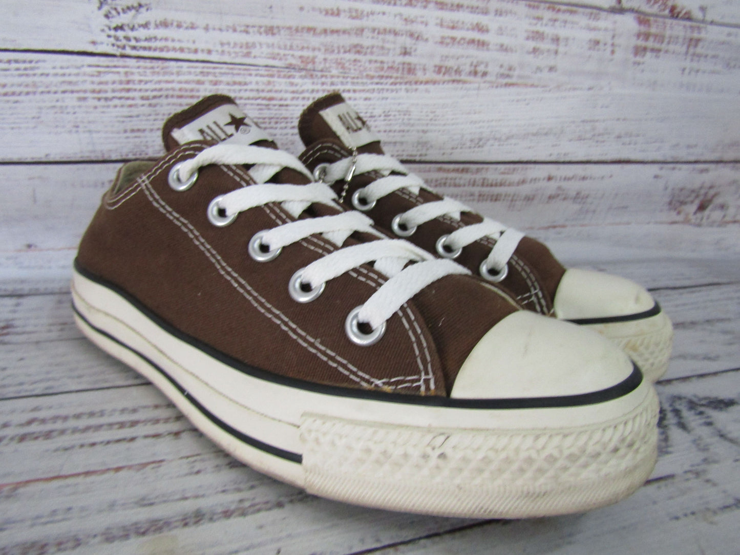 Converse Chuck Taylor All Star Women's Brown Low Top Sneakers Size 6