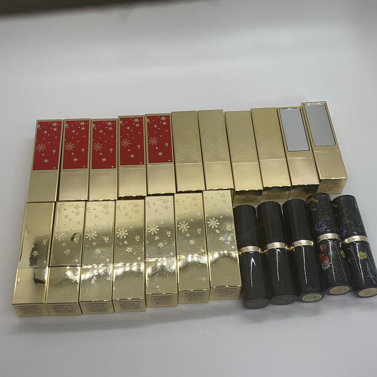 Lot of 23 NEW ESTEE LAUDER Limited Edition, Pure Color Envy Lipsticks