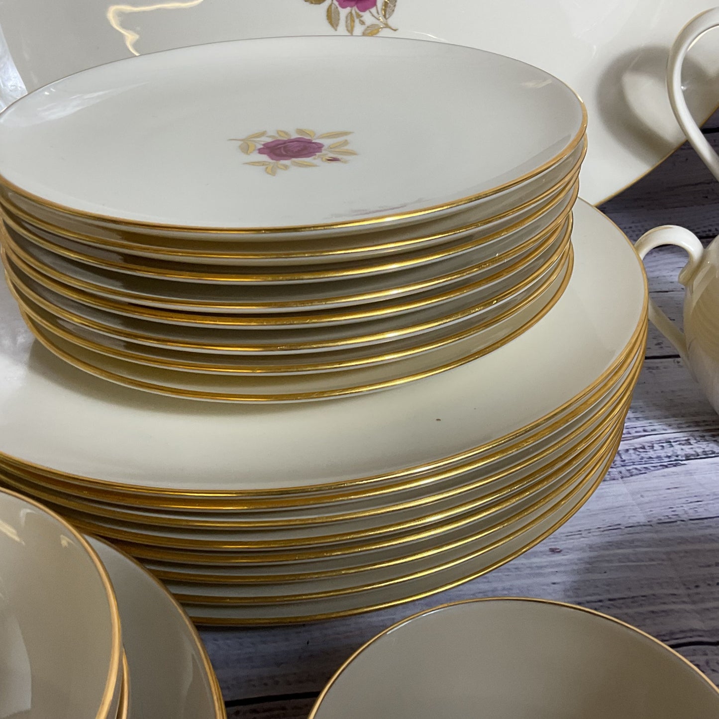 LENOX Roselyn Rose Motif Ivory with Gold Trim Plates & Serving Pieces- 29pcs