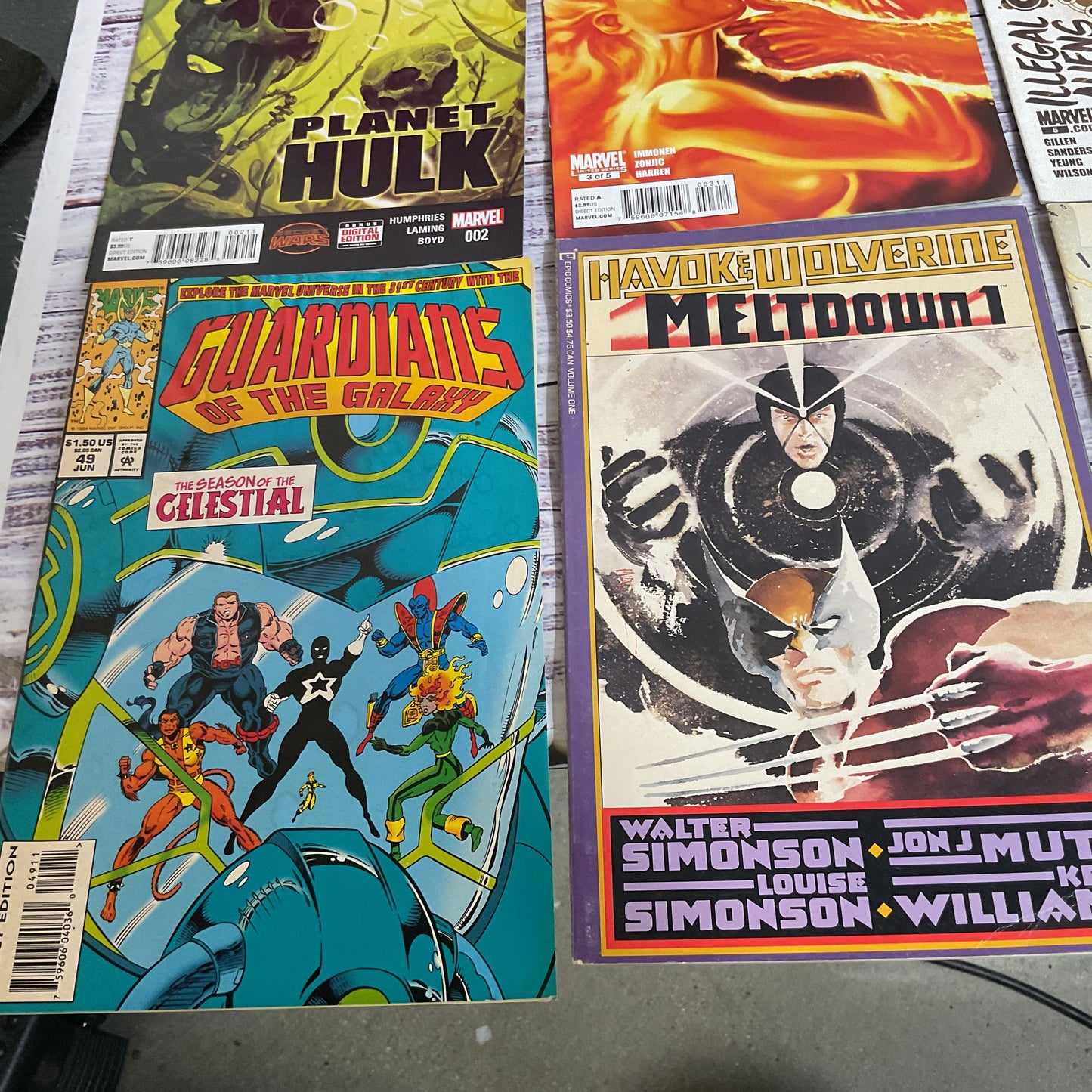 Mixed Lot of 17 MARVEL Comic Magazines