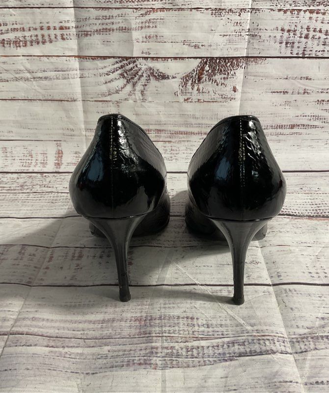 LANVIN Hiver 2010 Simple Black Patent Leather Pumps Size 37 EU/ 6 US