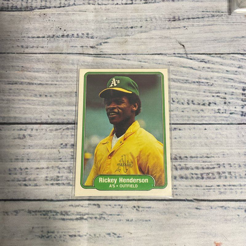 Vtg. Fleer 1982 Rickey Henderson #92 Ungraded Baseball Card Great Condition