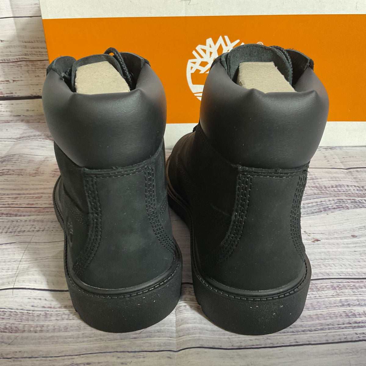 NWB TIMBERLAND Youth/Jeunes Unisex Black Classic Waterproof Boot- SZ 2