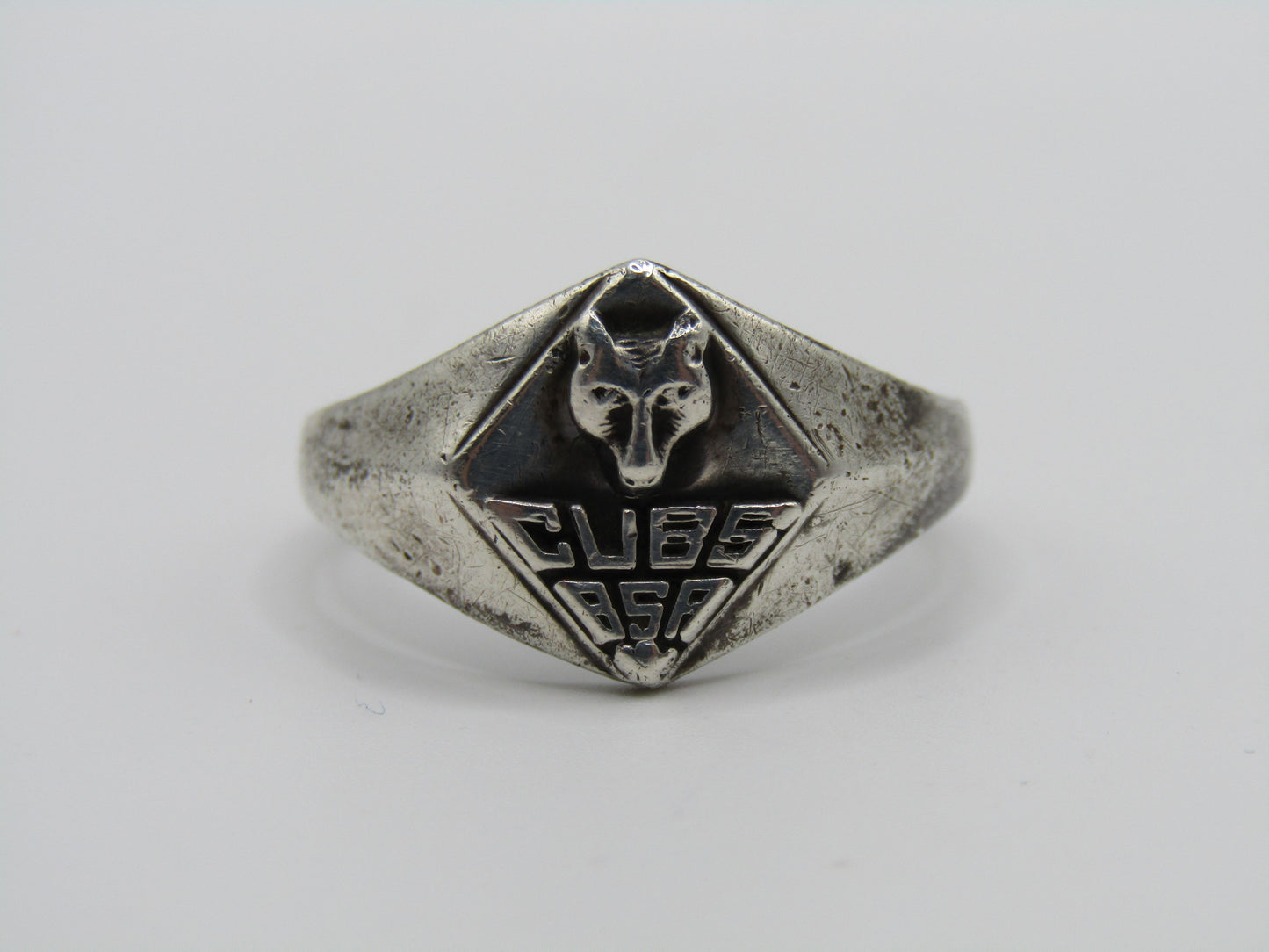 Vintage Boy Scouts of America Wolf Head Emblem Ring Size 8.5