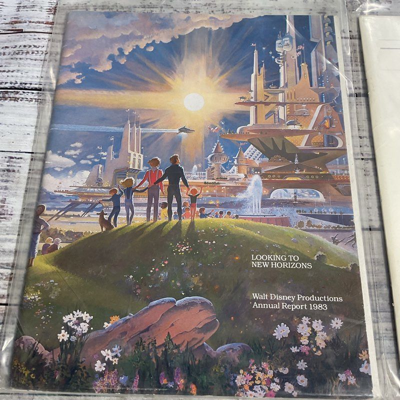 Lot Of 4 Vintage Walt Disney Productions Annual Reports 1979 1982 1983 2984