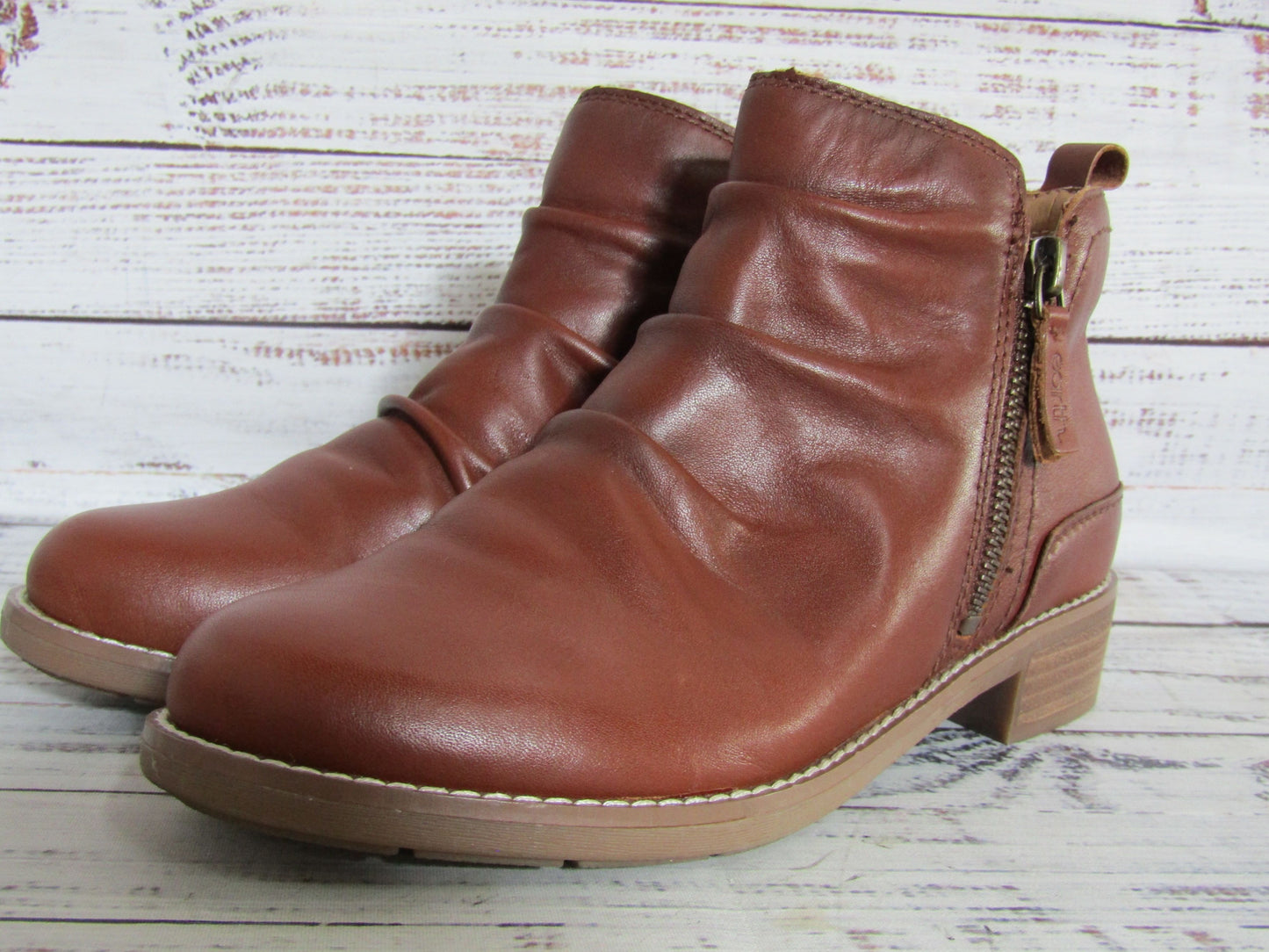 Earth Nadya Women's Brown Leather Ruched Ankle Boots Size 5