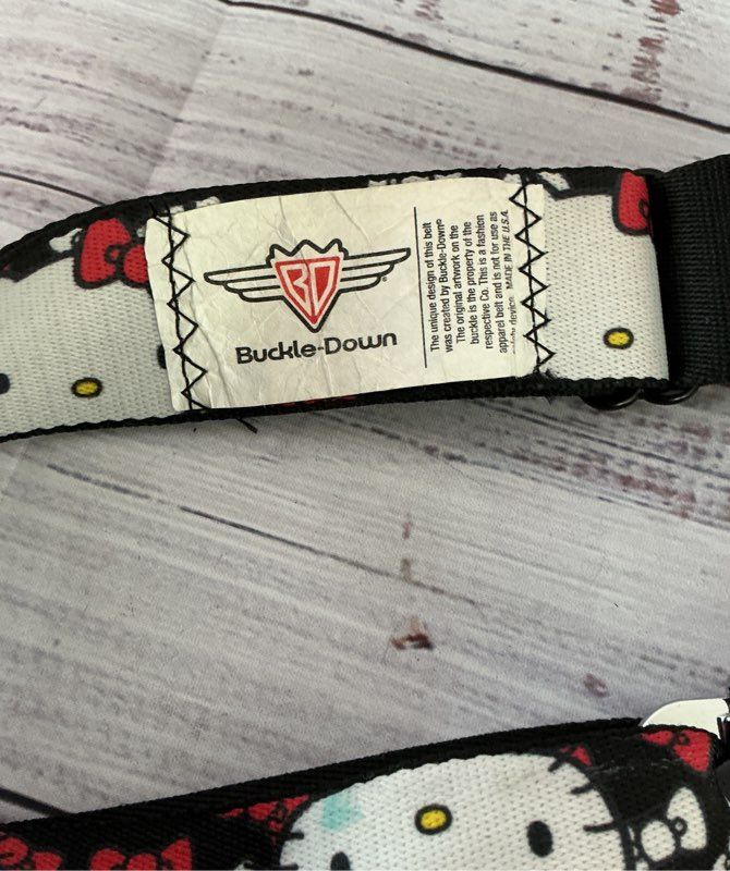 Women's Hello Kitty Seatbelt Style Belt Size OS