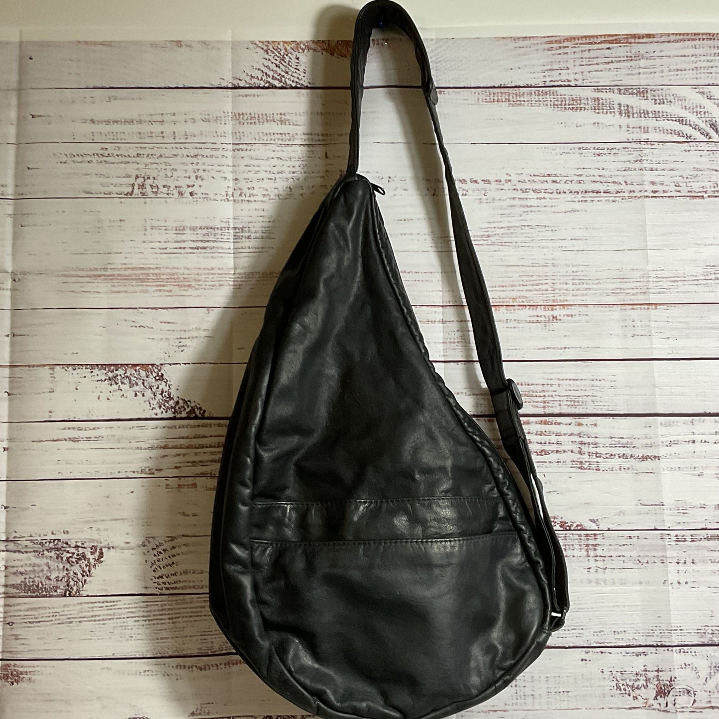 VTG. AMERIBAG X LL Bean Black Leather Healthy Back Ameribag Sling Crossbody