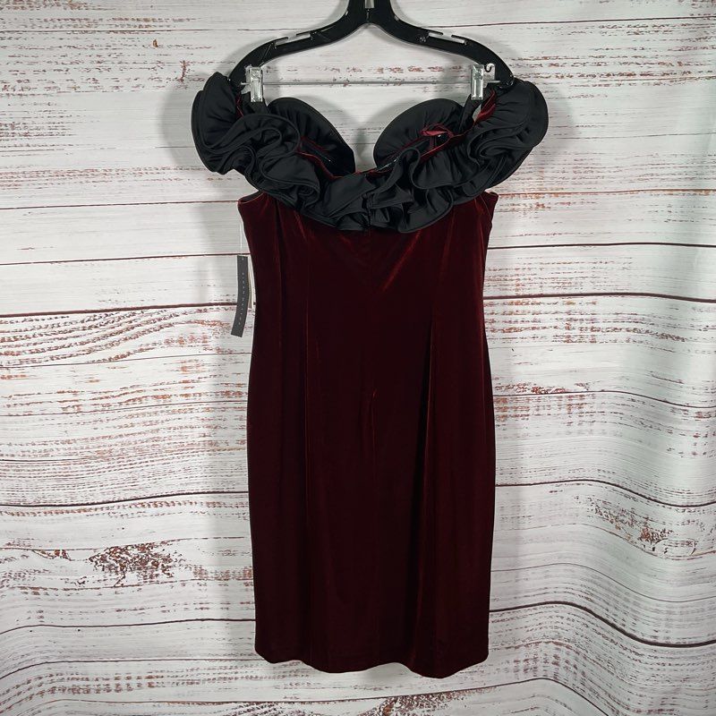 NWT Aidan Mattox Ruffled Off Shoulder Burgundy Red Velvet Mini Dress - Size 14