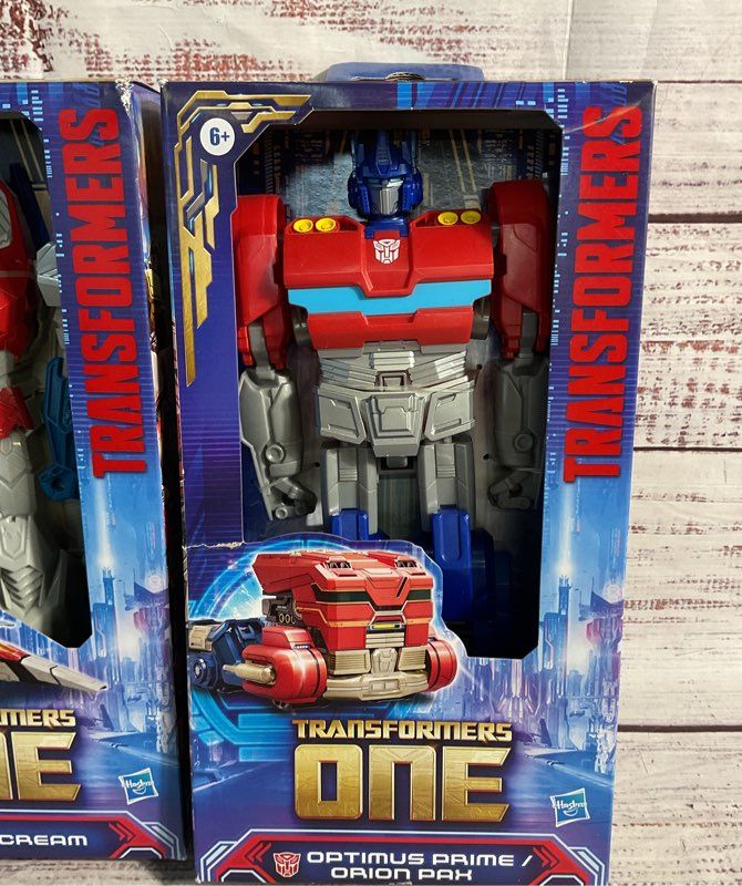 New Optimus Prime & Starscream Transformers One Action Figures Hasbro