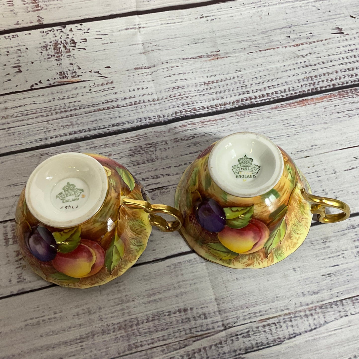 Set of 2 VTG./ANTIQUE ANSLEY England Bone China Orchard Gold Teacups