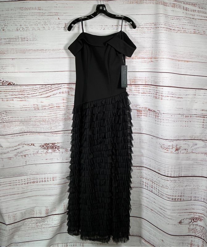 NWT Aidan Mattox Off Shoulder Long Dress with ruffled tulle Size 4 Retail $395