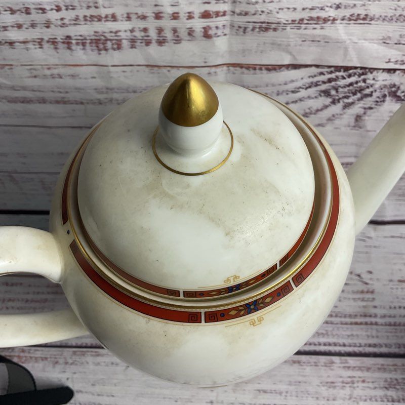 Wedgwood Colorado 2 Pt. Lidded Coffee Pot & Creamer Bone China Set