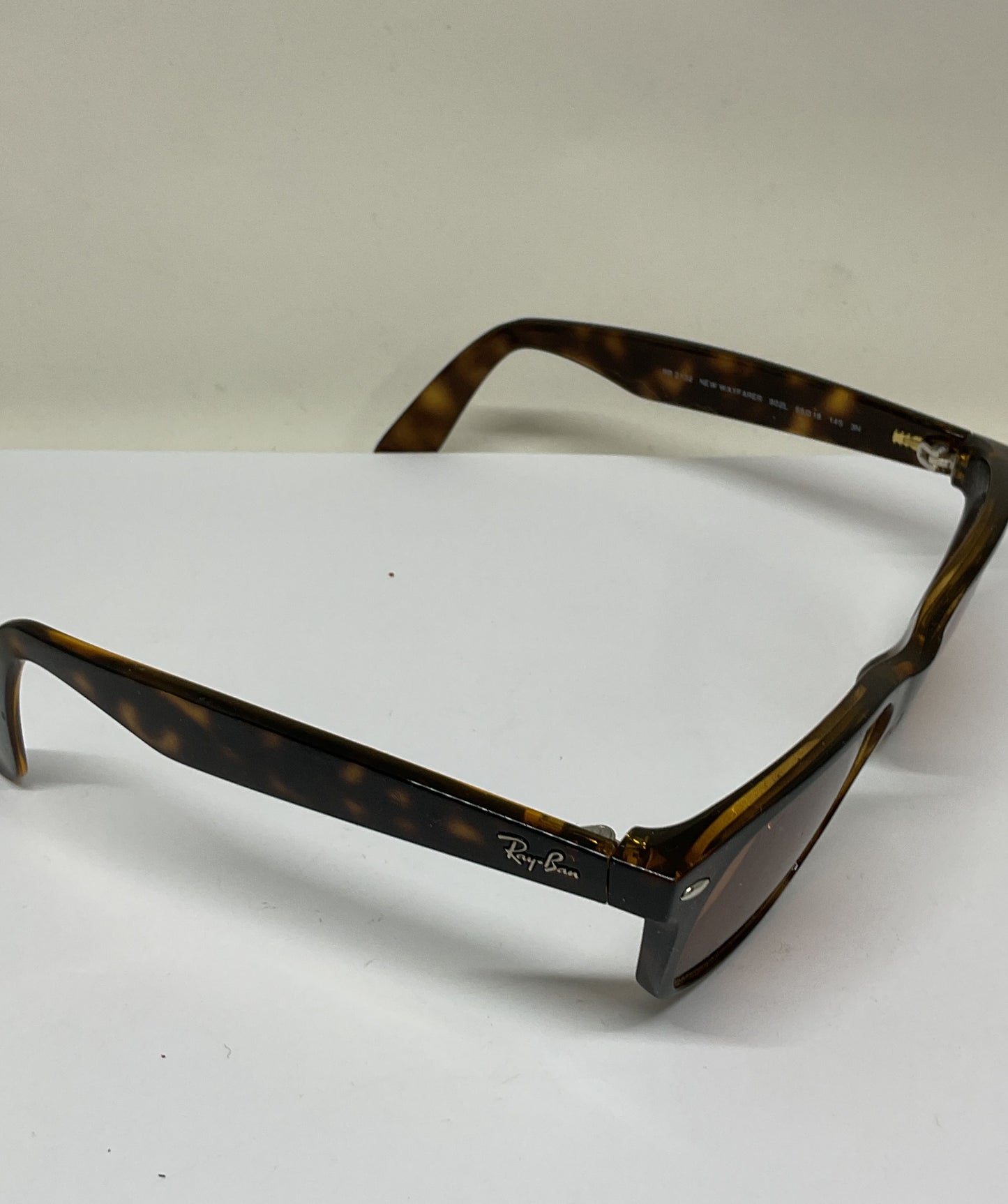 Ray Ban WAYFARER RB2132 Tortoise Sunglasses - Size 145 Italy FRAMES ONLY