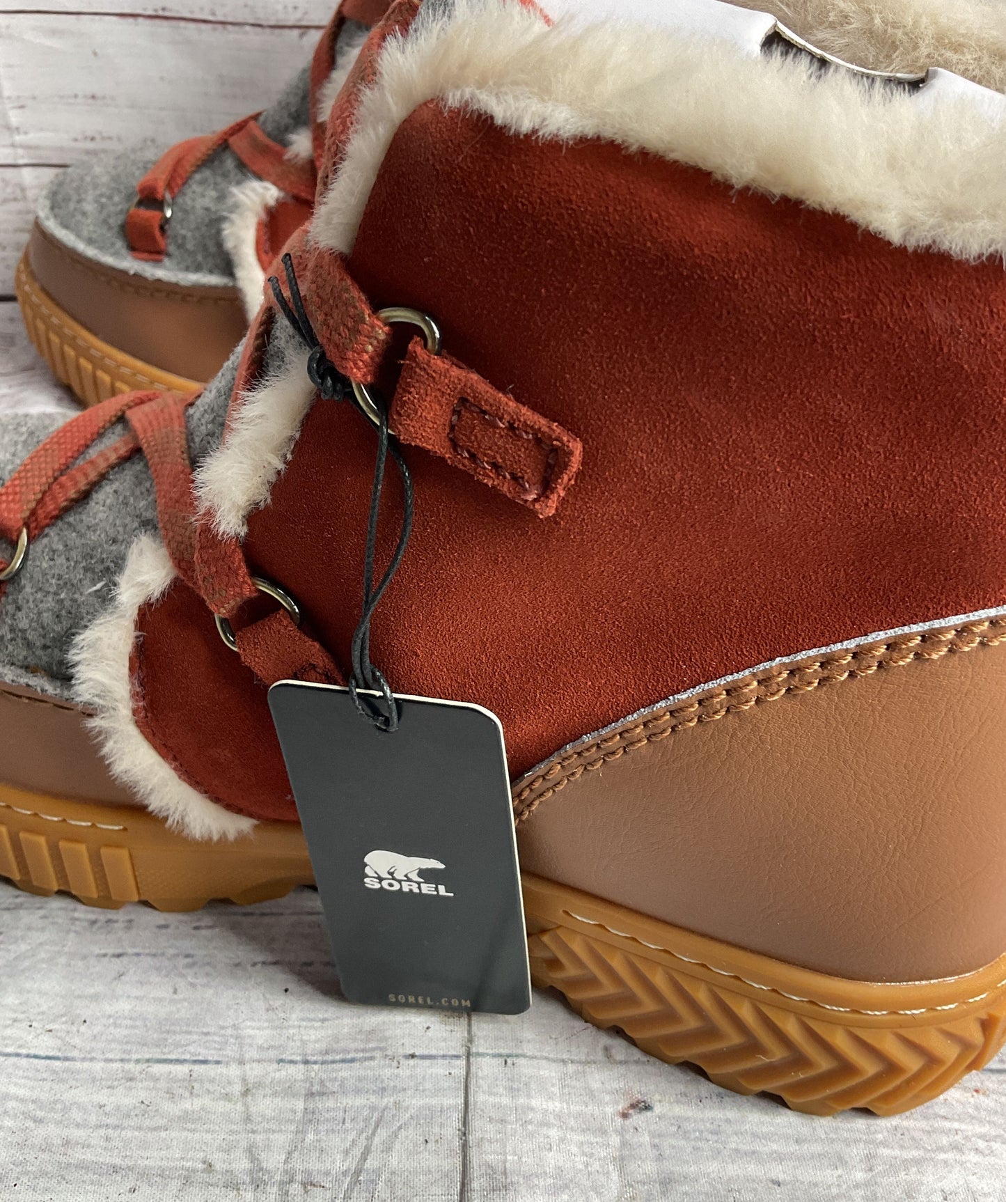 Sorel Ona Ave Alpine Booties Velvet Tan Sanguine 9.5