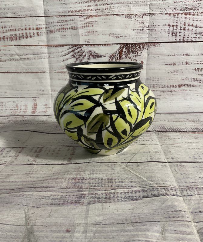 Vintage Hand Painted Art Pottery Vase – Signed “Williams” Leaf Green Art 4.5"