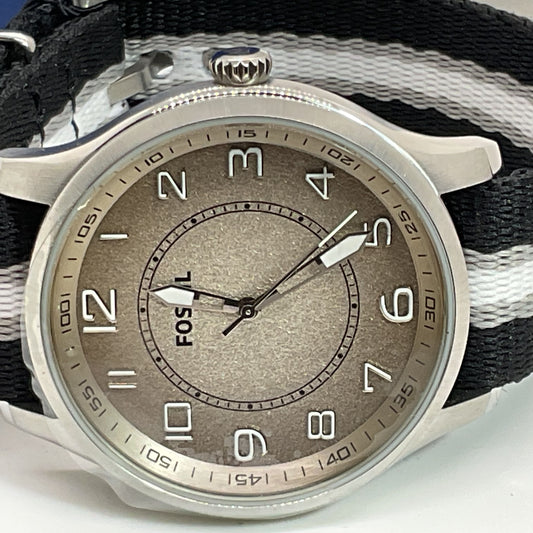 NWT FOSSIL FS4529 Men's Sport Black/White Nylon Strap Taupe Dial Watch