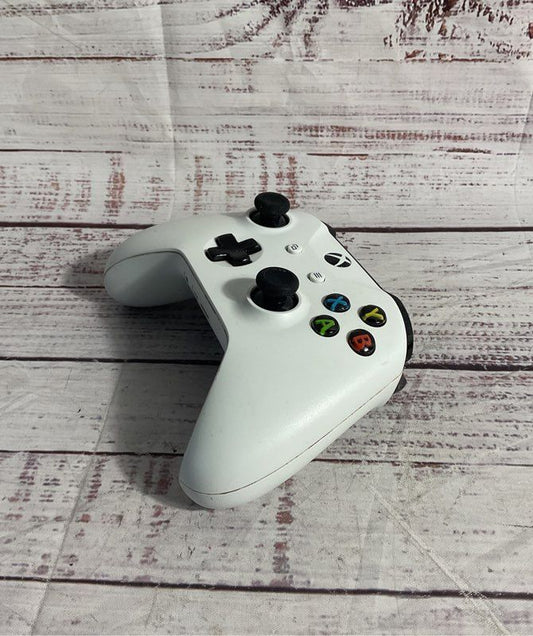 Microsoft Xbox One Wireless Controller Model 1708 White