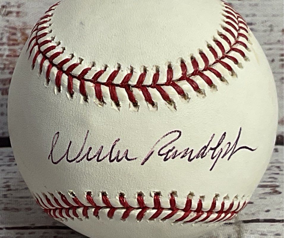 Rawlings Official Major League Yankees Willie Randolph Signed Baseball