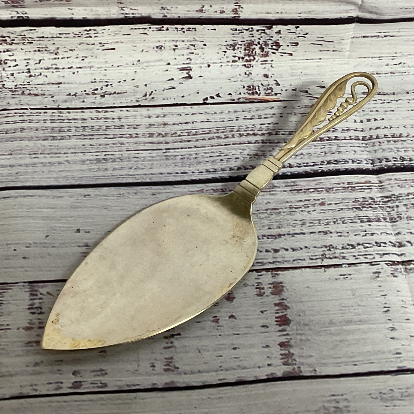 VTG. GEORG JENSEN Denmark Sterling Silver #42 Ornamental 7.75" Pie Knife- 66g