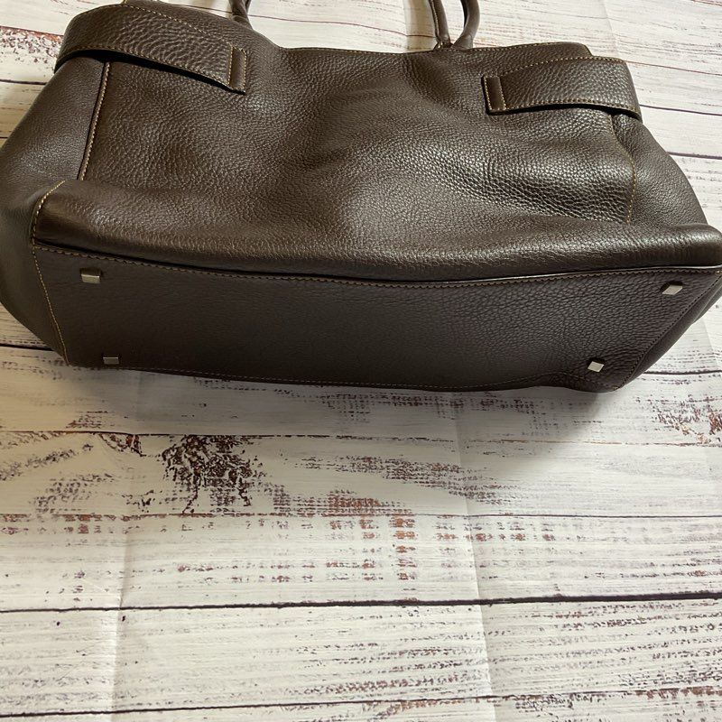 LEVENGER Women's Brown Fine Leather Multi Compartment Shoulder Bag