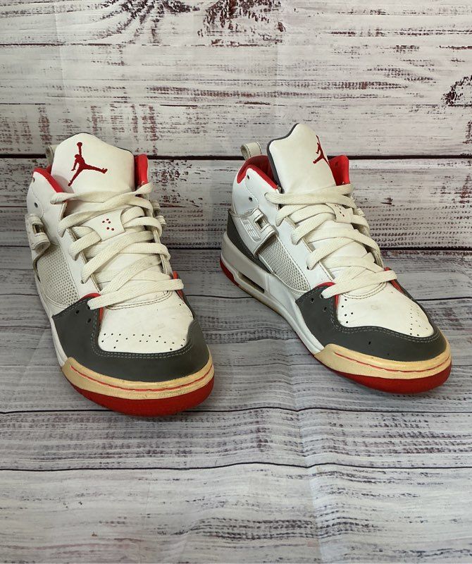 Boys Nike Air Jordan Flight 45 White Sneaker 7Y