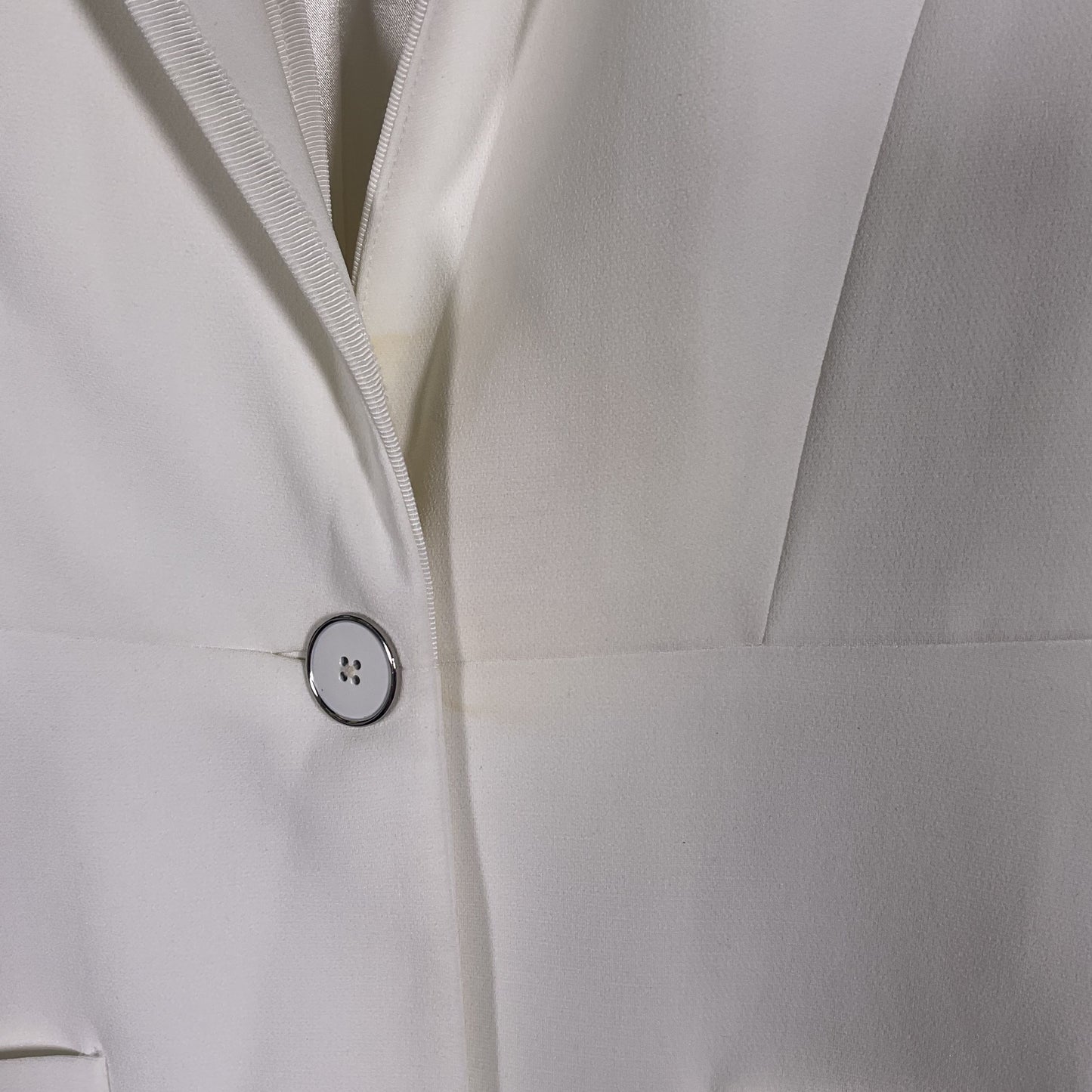 Elie Tahari White Single Button Patch Pocket Blazer Jacket - Size 2