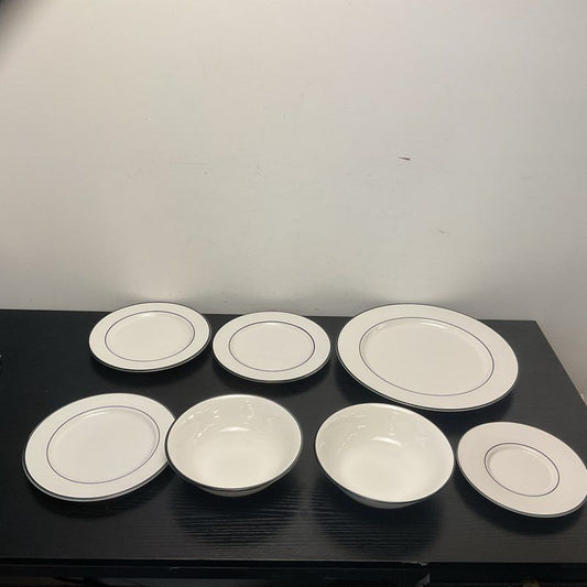 Ranmaru Japan Concentrics Black Rim White Ceramic Dish Dinner Bowl Set 7