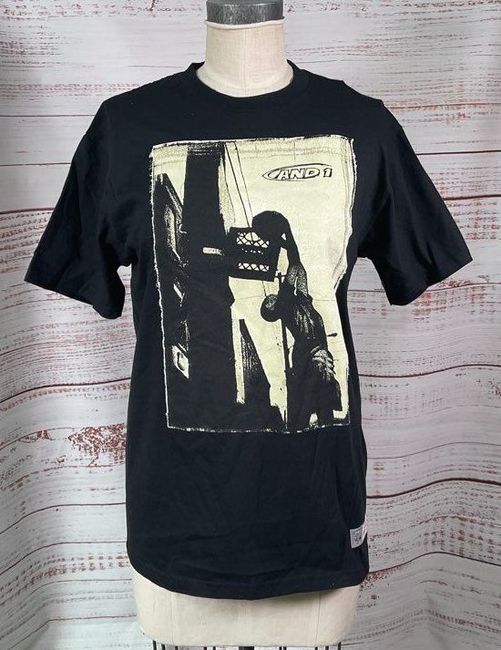 Mitchell & Ness Men's And 1 Way Back When T-Shirt Black M