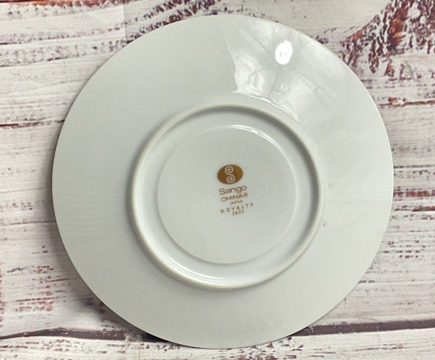 Sango Vintage Royalty Set of 11 Gold Rim Porcelain Saucers White