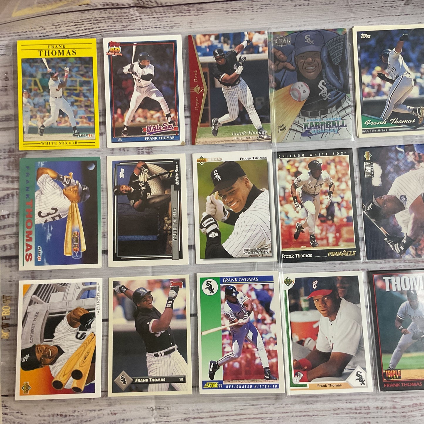 Set of 45 FRANK THOMAS Baseball Cards- Topps, Upper Deck, Fleer, Score, Donruss