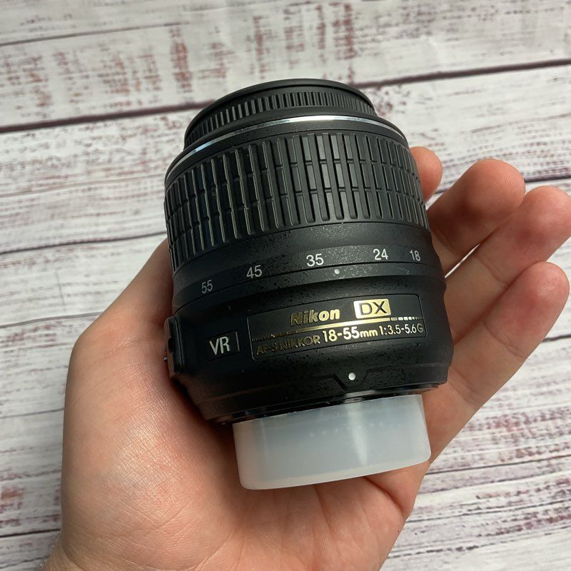 Nikon AF-S DX Nikkor Black VR Aspherical Wide Angle Camera Lens