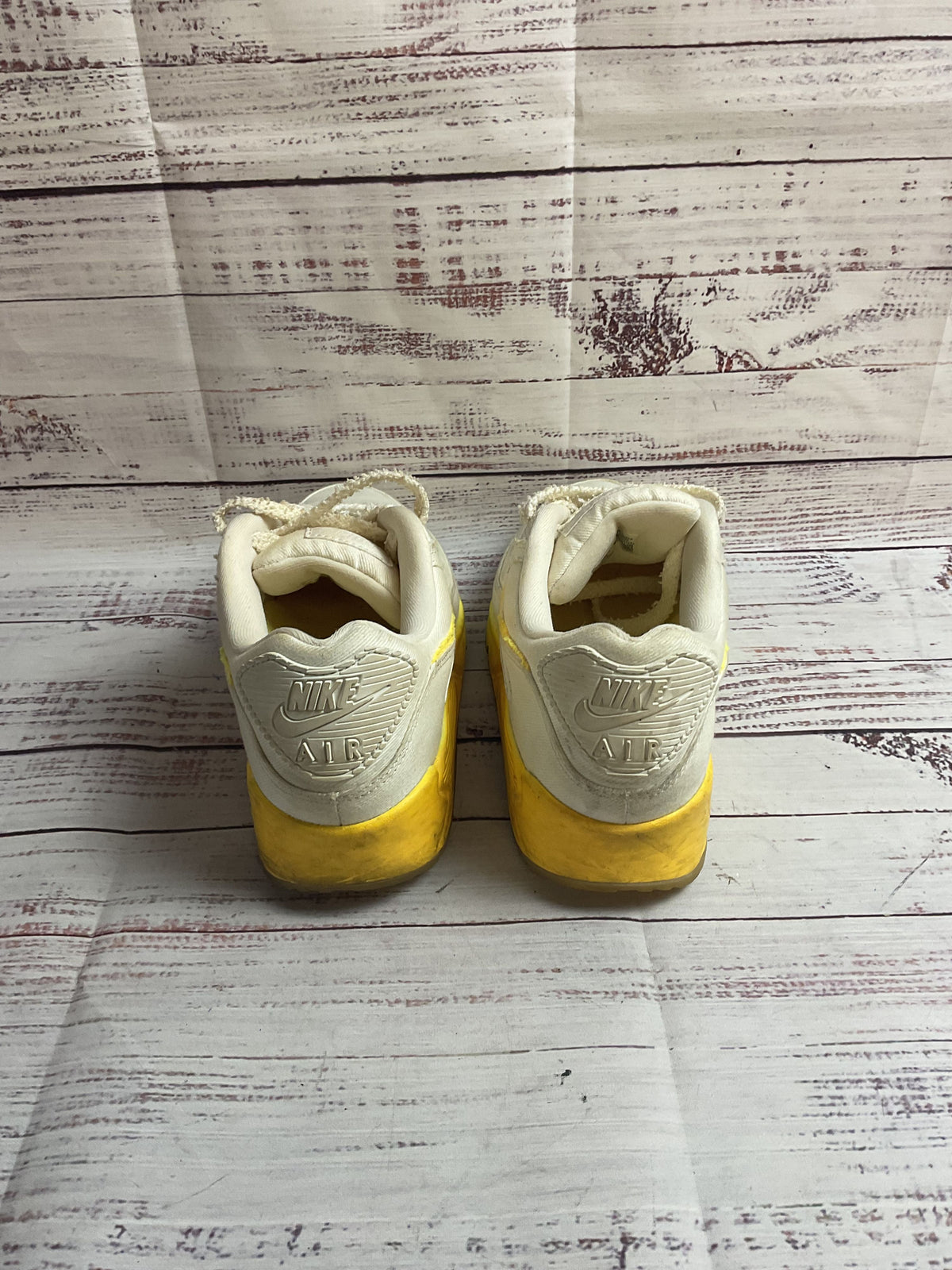 Nike Air Max 90 Citron Daisy Sneaker Athletic Shoe Women 9