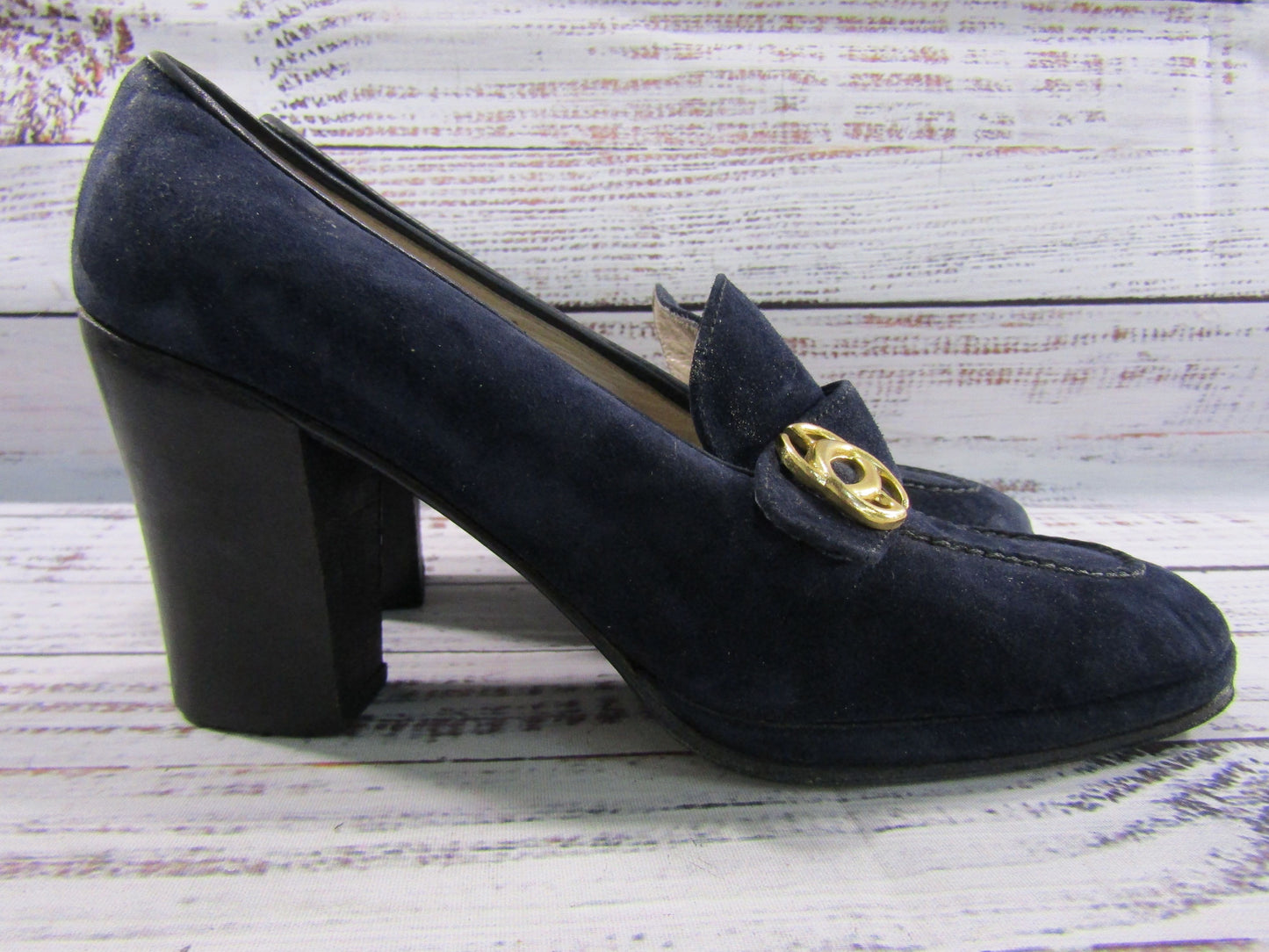 Vintage 1980's Gucci Women's Navy Blue Suede Pumps Size 4 Made in Italy
