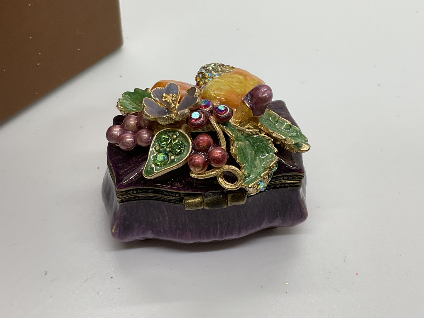 JAY STRONGWATER Darjeeling Pears Keaton Trinket Box- 1.5"