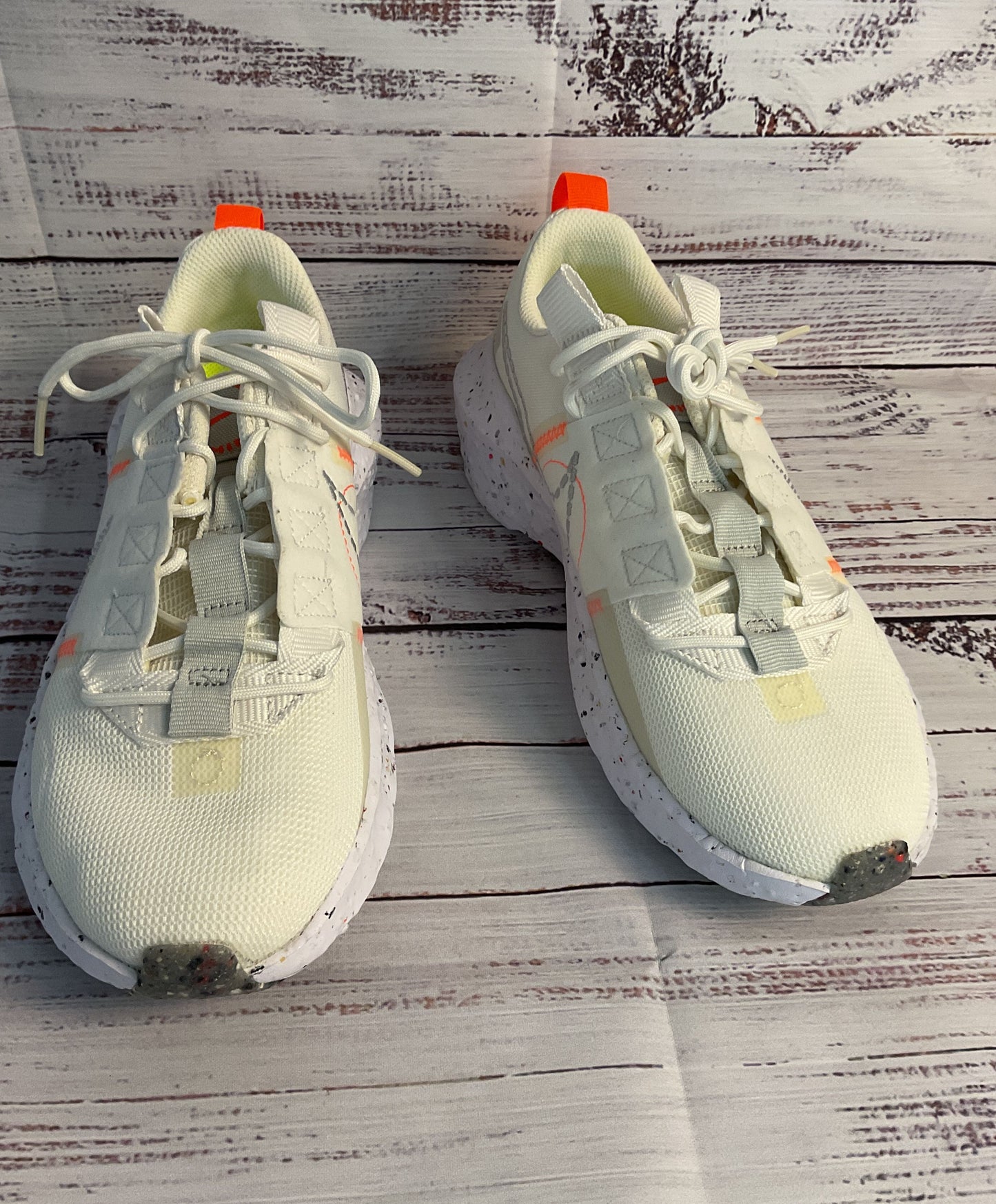 NWOB Women's Nike Crater Impact White Sneaker Size 7.5