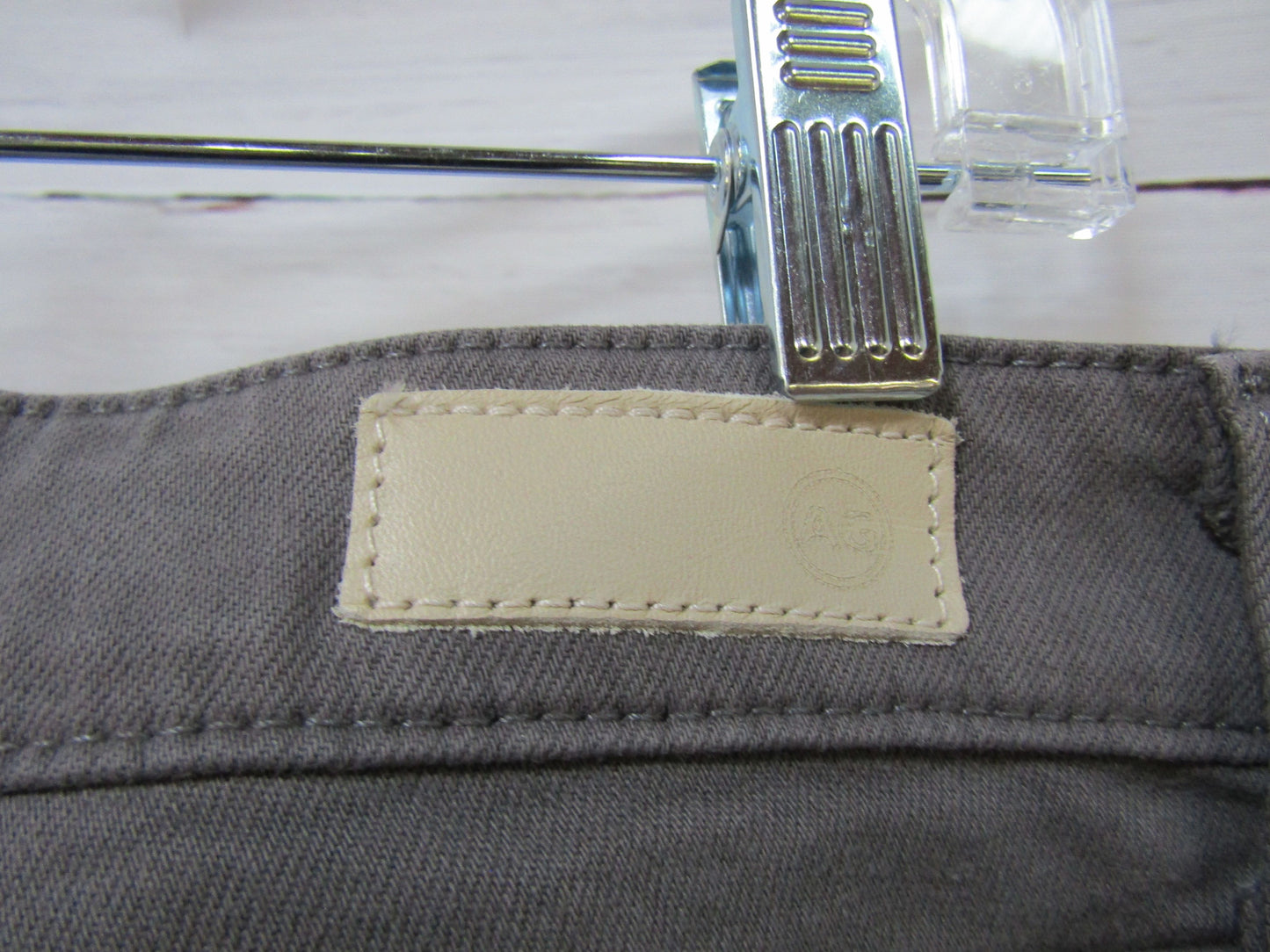 Adriano Goldschmied Mari Crop Women's Gray Mid-Rise Slim Straight Jeans Size 31