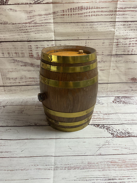 Small Decorative 8" Barrel House Decoration