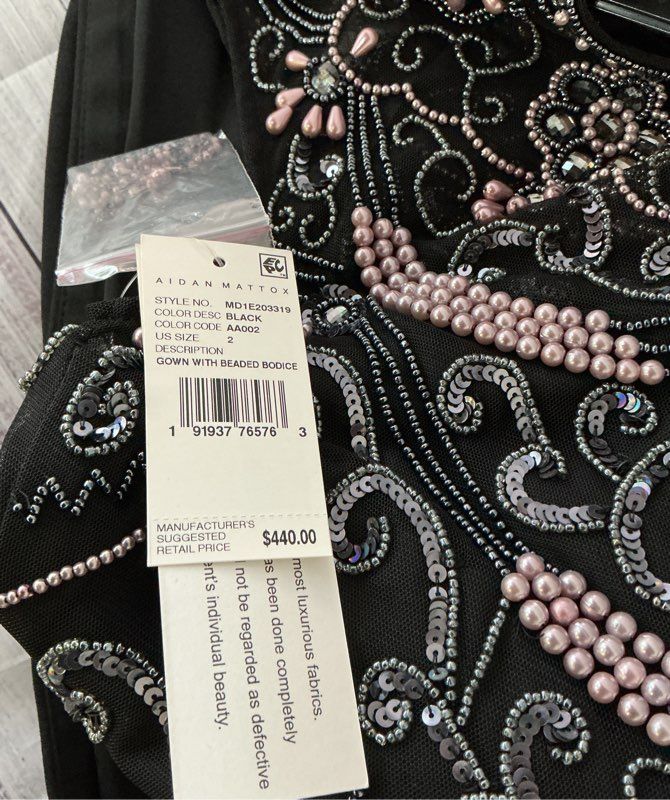 NWT Women's Aidan Mattox Black Gown with Beaded Bodice Size 2 Retail $440