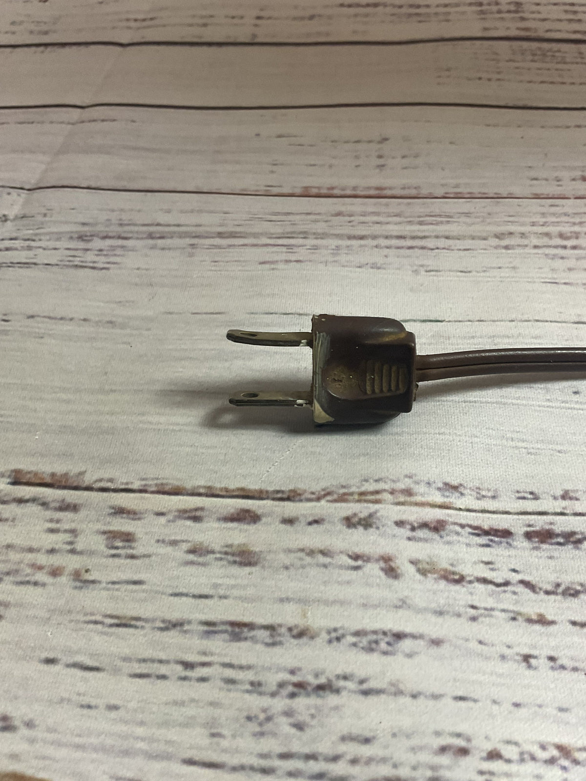 Stiffel Wood And Floral Brass Table Lamp TESTED