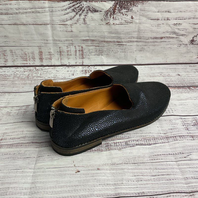 Ethan Valdes Black Pebbled Leather Loafer Women's Size 8.5 US Shoes