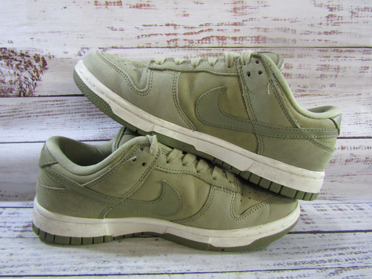 Nike Dunk Low PRM Women's Neutral Olive Low Top Sneakers Size 6.5 DV7415-200