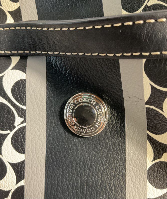 COACH F15132 Chelsea Black & White Signature Coated Canvas Tote Handbag