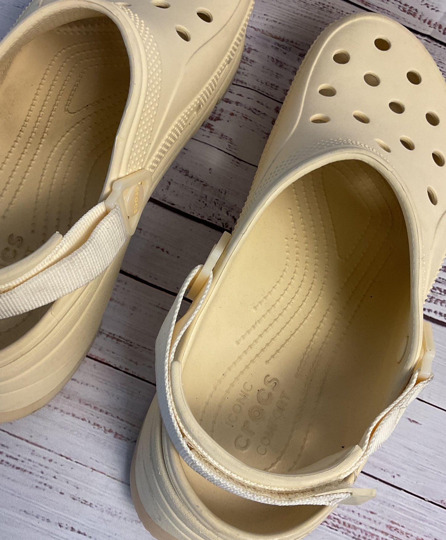 Men's Crocs Beige Slip On Clog Size 11