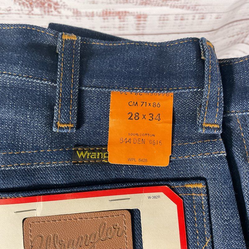Vintage 80s Deadstock Wrangler Middleweight 12.25 oz Straight Leg Jeans 28x34