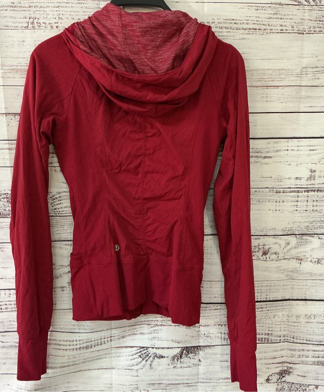 Women's Lululemon Reversible Red Jacket Size 4