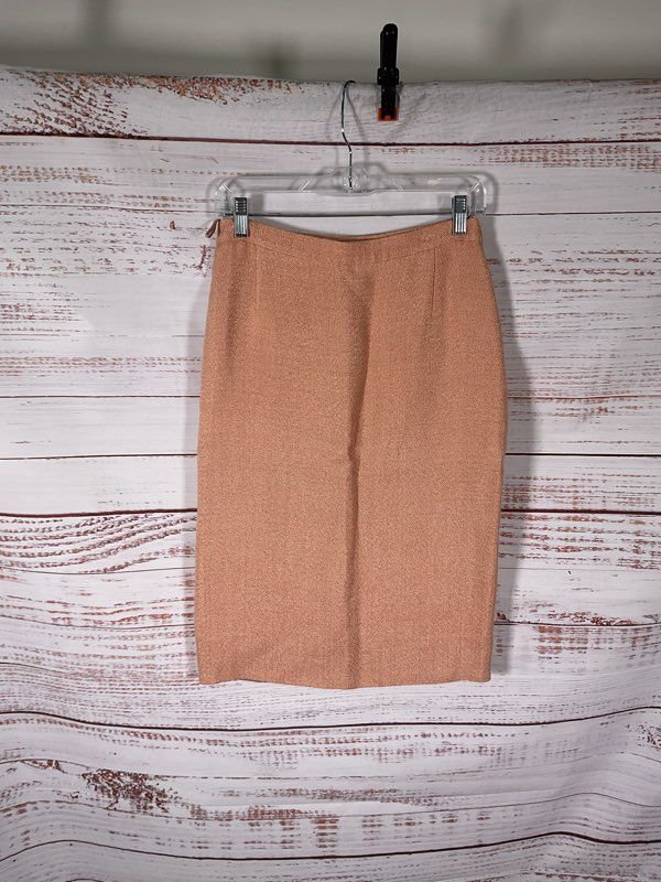 Prada Women's Pink Knit Short Skirt Size 44 EU/ 8 US Straight
