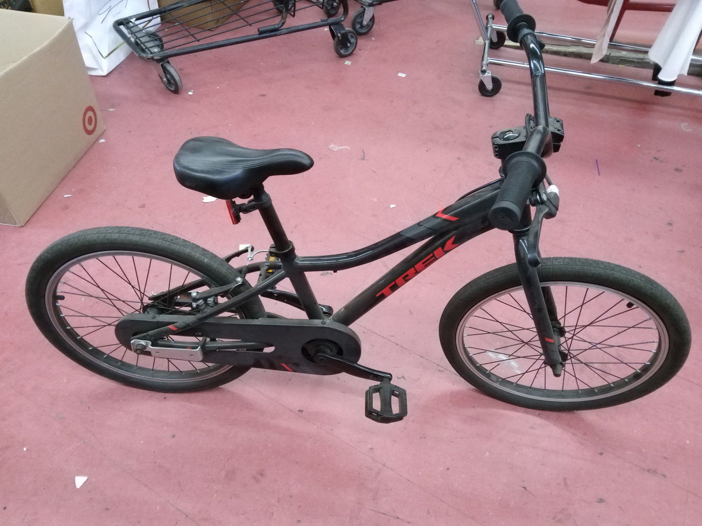 TREK Silver Alpha Aluminum ISO 4210-02 Black Young Adult Bike- PICKUP 90025